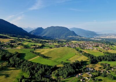 La campagne haut-savoyarde vue depuis la montgolfière